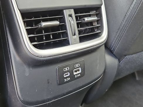 Used 2023 Subaru Outback Premium AWD/4WD image 24
