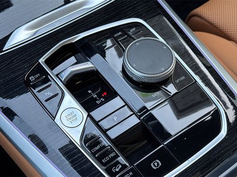 Used 2026 BMW X5 xDrive40i w/ M Sport Package image 27