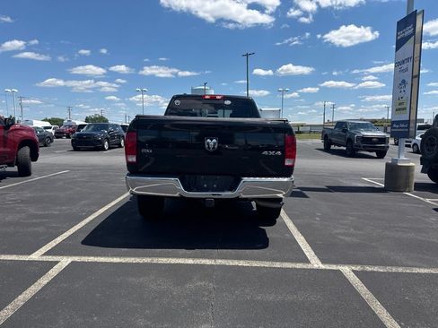 Used 2019 RAM 1500 Classic SLT AWD/4WD image 5