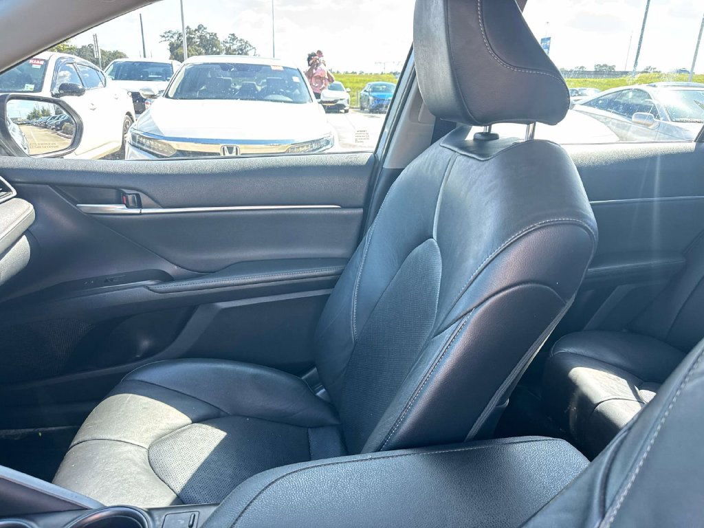 Used 2021 Toyota Camry XSE FWD image 19
