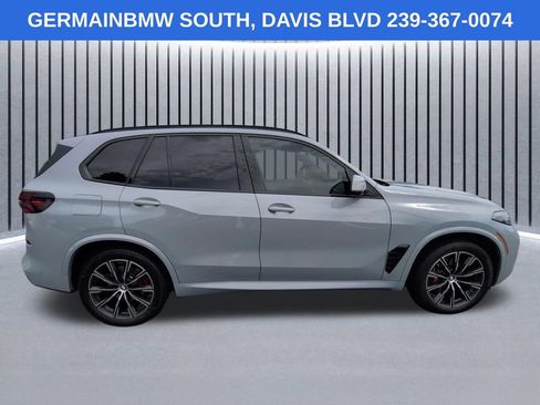 Used 2025 BMW X5 xDrive40i w/ M Sport Package AWD/4WD image 4