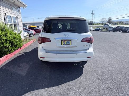 Used 2016 INFINITI QX80 4WD w/ Deluxe Technology Package image 6