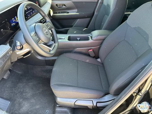 Used 2026 Nissan Kicks S FWD image 7