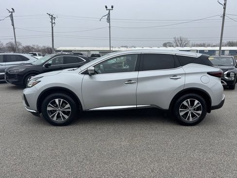Used 2020 Nissan Murano S image 2