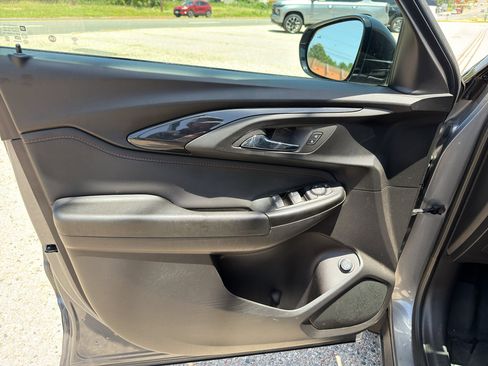 Used 2021 Chevrolet TrailBlazer RS w/ Sun and Liftgate Package FWD image 20