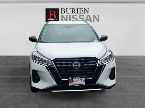 Used 2024 Nissan Kicks S FWD image 8