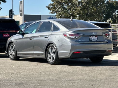 Used 2017 Hyundai Sonata Limited image 6