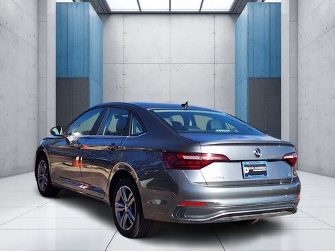 Used 2024 Volkswagen Jetta SE image 26