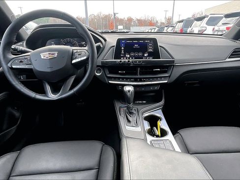 Used 2025 Cadillac CT4 Premium Luxury image 16