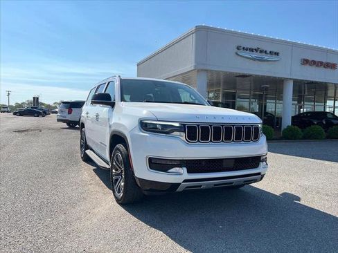 Certified 2024 Jeep Wagoneer Series II AWD/4WD image 1