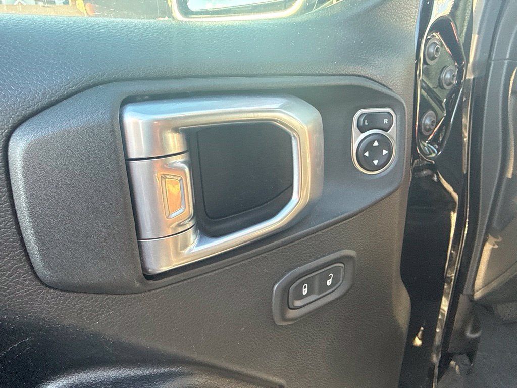 Used 2022 Jeep Gladiator Sport AWD/4WD image 18