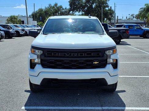 Used 2024 Chevrolet Silverado 1500 Custom RWD image 2