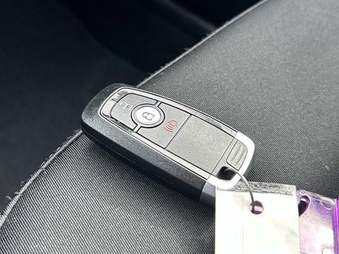 Used 2023 Ford Edge SE AWD/4WD image 32