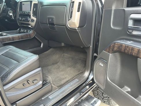 Used 2015 GMC Sierra 3500 Denali w/ Duramax Plus Package image 88