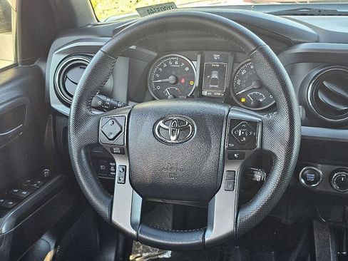 Used 2023 Toyota Tacoma TRD Off-Road image 30
