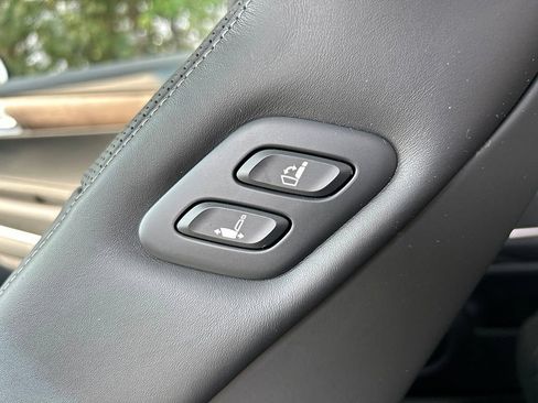 Certified 2026 Genesis GV80 3.5T Prestige AWD/4WD image 22