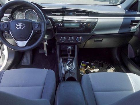 Used 2015 Toyota Corolla L FWD image 21