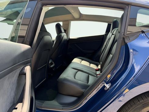 Used 2023 Tesla Model 3 Standard Range image 20