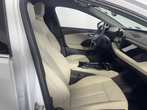 Used 2025 Audi A6 e-tron Premium w/ Convenience Package RWD image 27