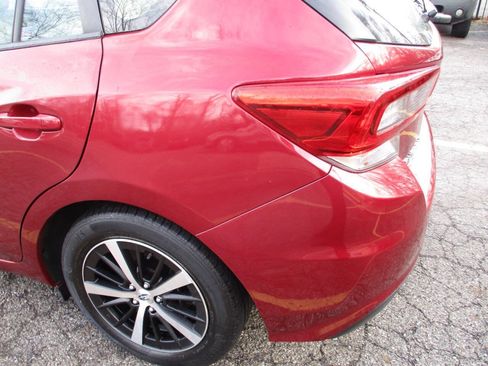 Used 2022 Subaru Impreza 2.0i Premium AWD/4WD image 16