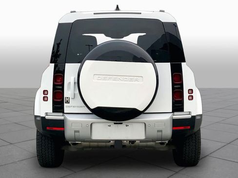Used 2024 Land Rover Defender 110 S AWD/4WD image 5