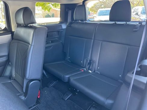 Used 2025 Hyundai Santa Fe SEL image 24