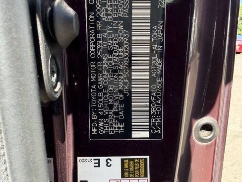 Used 2011 Scion tC FWD image 9