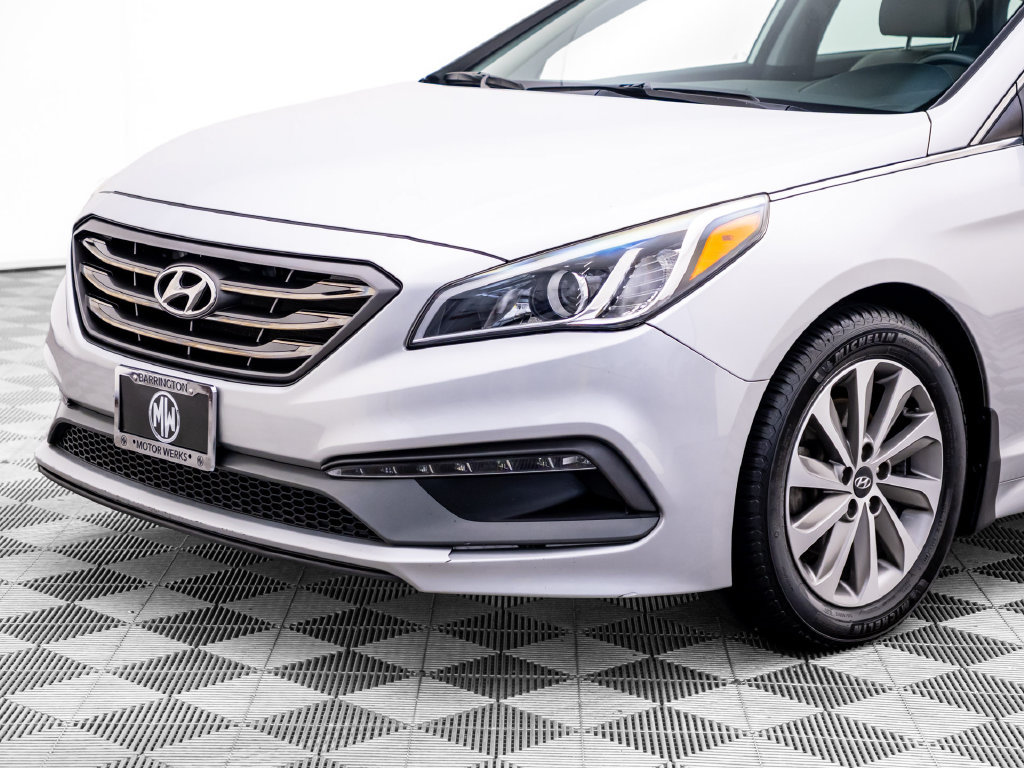 Used 2015 Hyundai Sonata Sport w/ Option Group 03 FWD image 32