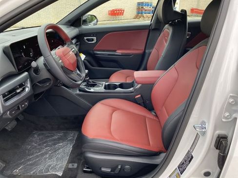 New 2025 Kia K4 GT-Line w/ GT-Line Premium Package image 4