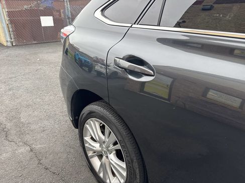 Used 2011 Lexus RX 450h AWD w/ Premium Pkg image 17