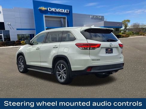 Used 2019 Toyota Highlander XLE image 6