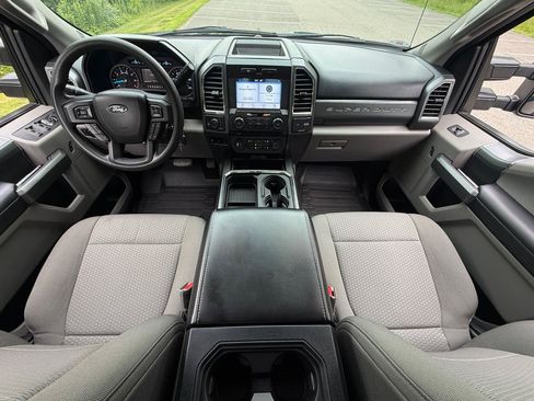 Used 2017 Ford F350 XLT AWD/4WD image 34