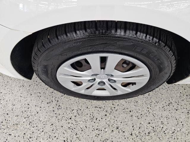 Used 2018 Chevrolet Sonic LT FWD image 38
