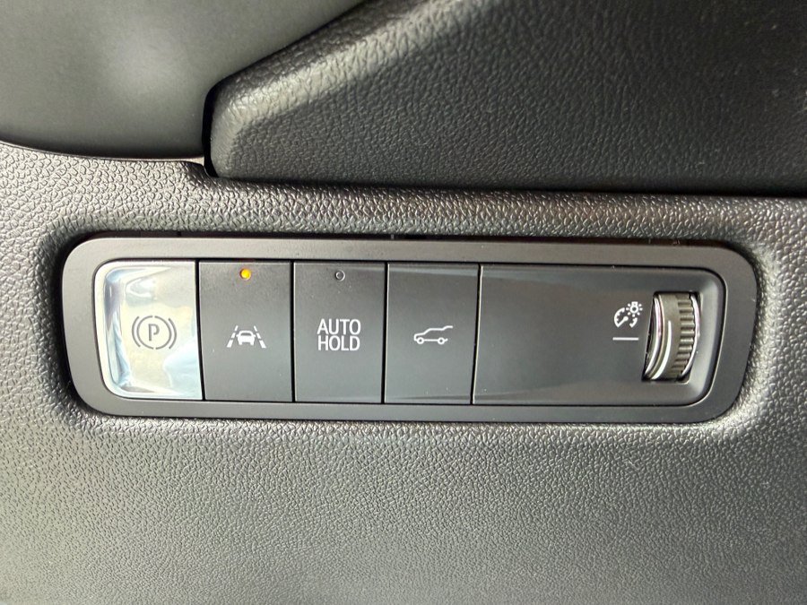 Used 2024 Chevrolet Equinox EV RS FWD image 17