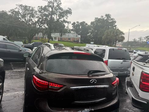 Used 2009 INFINITI FX35 2WD w/ Technology Pkg image 5