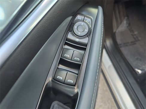 Certified 2023 Buick Enclave Essence image 18