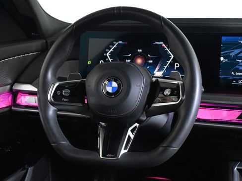 Used 2023 BMW 740i w/ Parking Assistance Package image 10