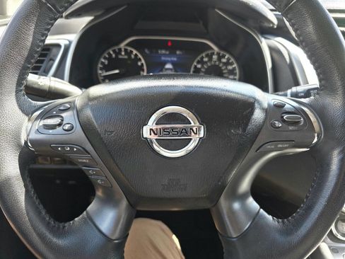 Used 2020 Nissan Murano SV AWD/4WD image 11