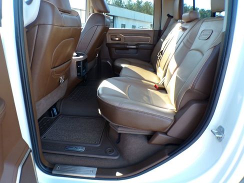 Used 2024 RAM 3500 Limited image 27