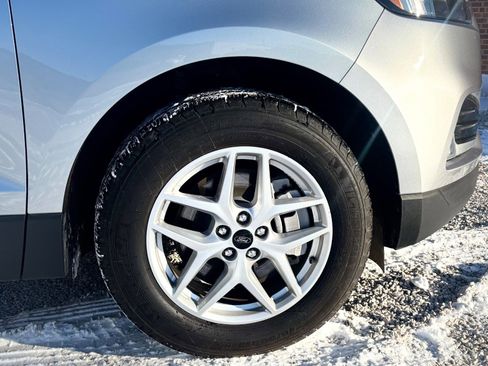 Certified 2024 Ford Edge SEL w/ Convenience Package image 18