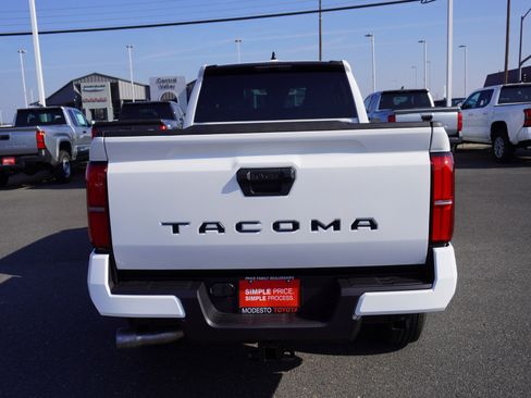 New 2026 Toyota Tacoma SR5 image 10