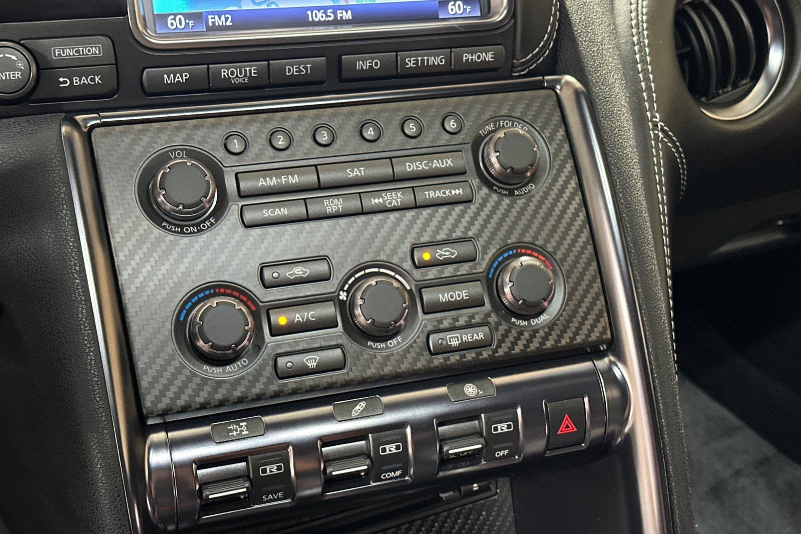 Used 2015 Nissan GT-R Premium AWD/4WD image 20