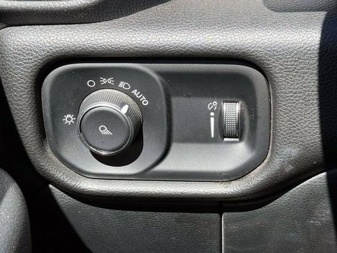 Used 2021 RAM 2500 Tradesman w/ Safety Group AWD/4WD image 21