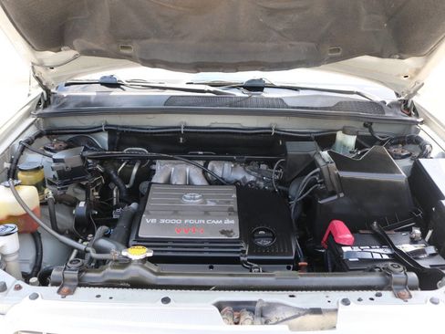 Used 2002 Toyota Highlander 2WD V6 image 59