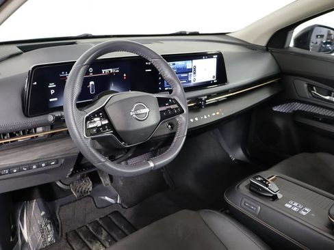 Used 2023 Nissan Ariya FWD image 22