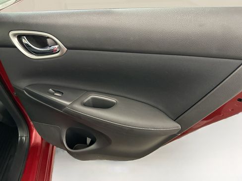 Used 2017 Nissan Sentra SV w/ Electronics Package FWD image 30