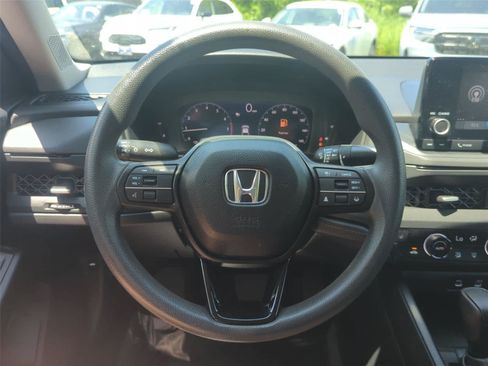 Used 2023 Honda Accord EX image 18
