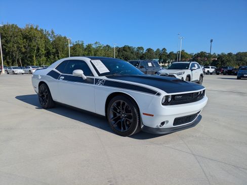 Used 2023 Dodge Challenger R/T w/ T/A Package RWD image 8