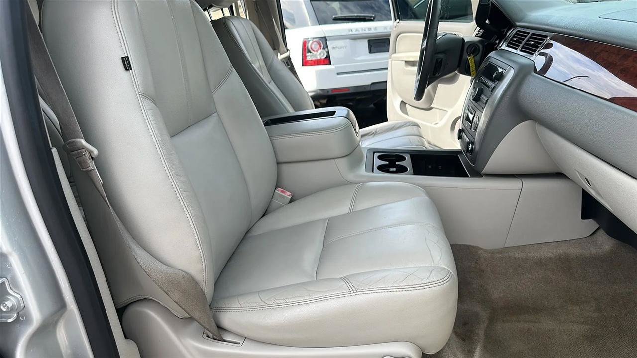 Used 2014 GMC Yukon XL SLT RWD image 36