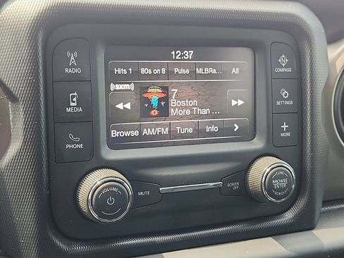 Used 2021 Jeep Gladiator Sport image 26